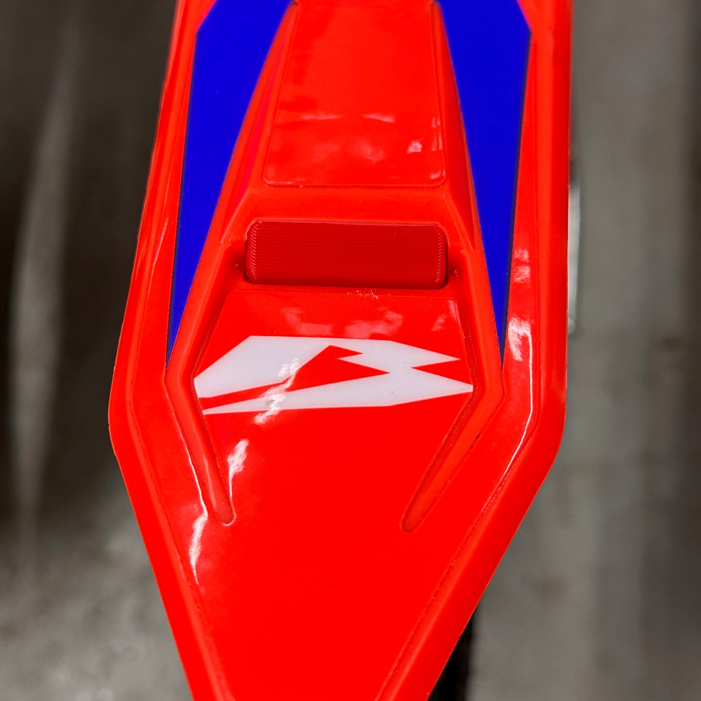 Beta Evo Rear Fender Tail Light Plug